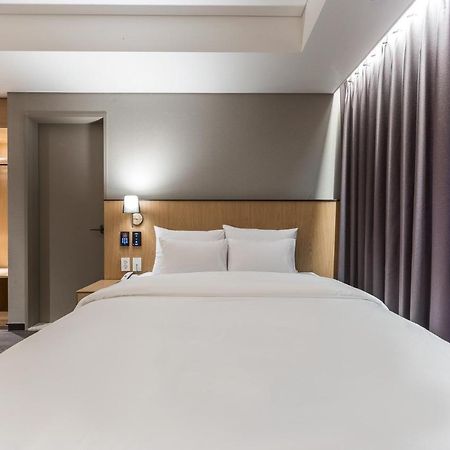 Gwangju Hound Hotel Gwangju Metropolitan City Bagian luar foto