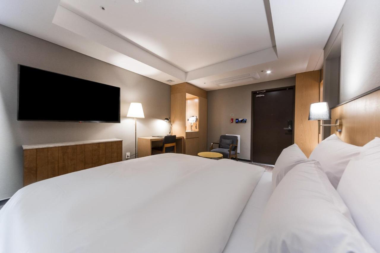 Gwangju Hound Hotel Gwangju Metropolitan City Bagian luar foto