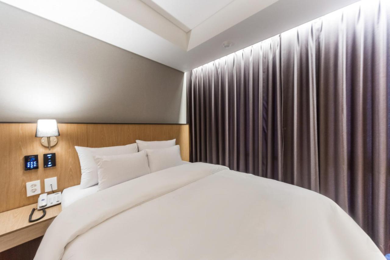Gwangju Hound Hotel Gwangju Metropolitan City Bagian luar foto