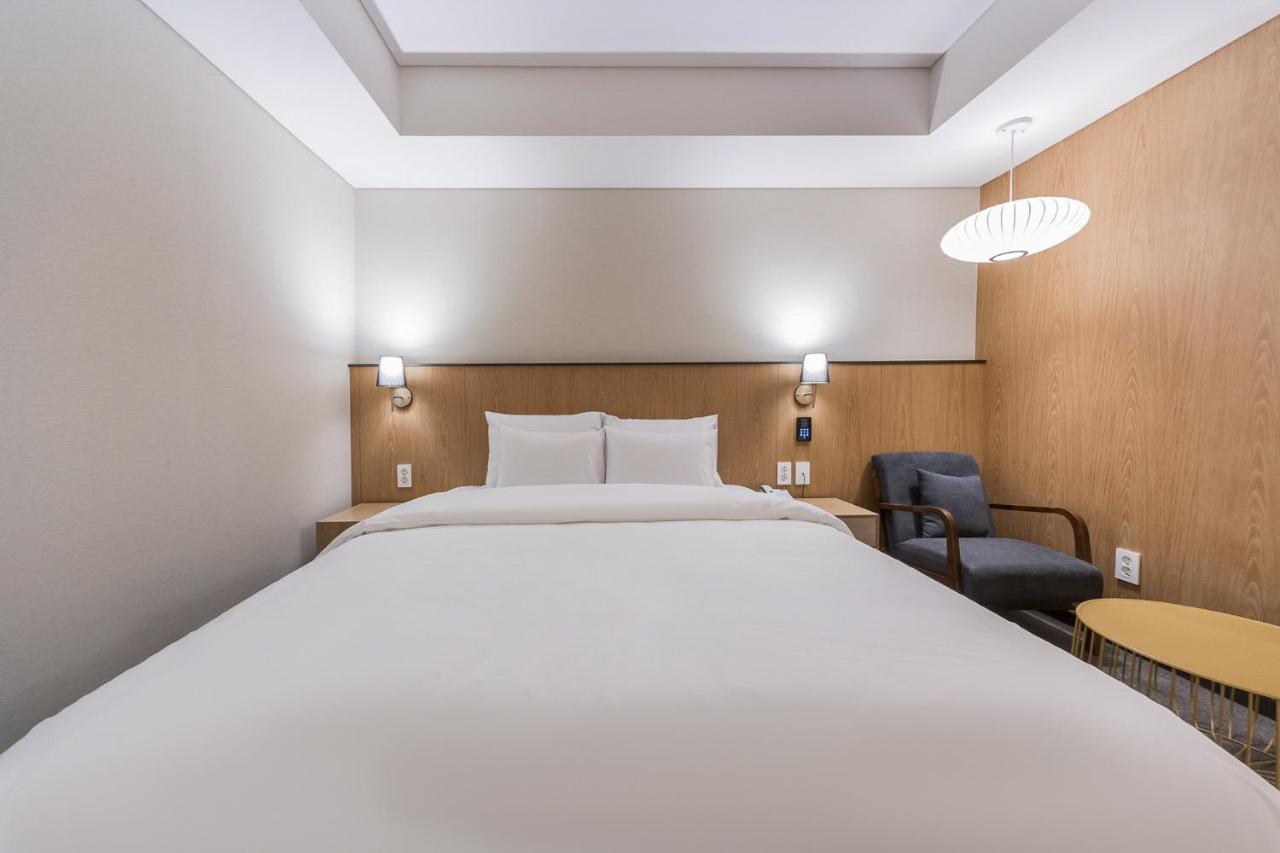 Gwangju Hound Hotel Gwangju Metropolitan City Bagian luar foto