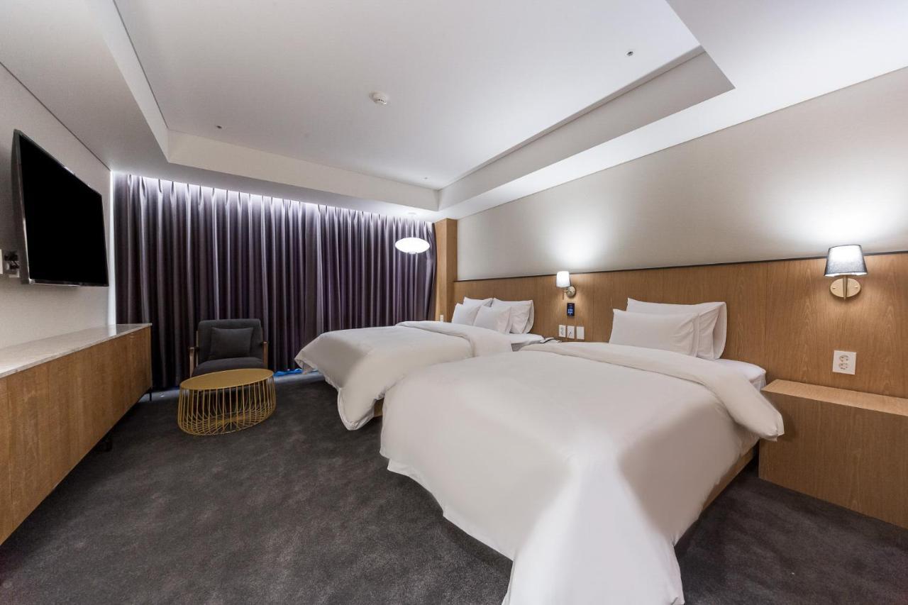 Gwangju Hound Hotel Gwangju Metropolitan City Bagian luar foto