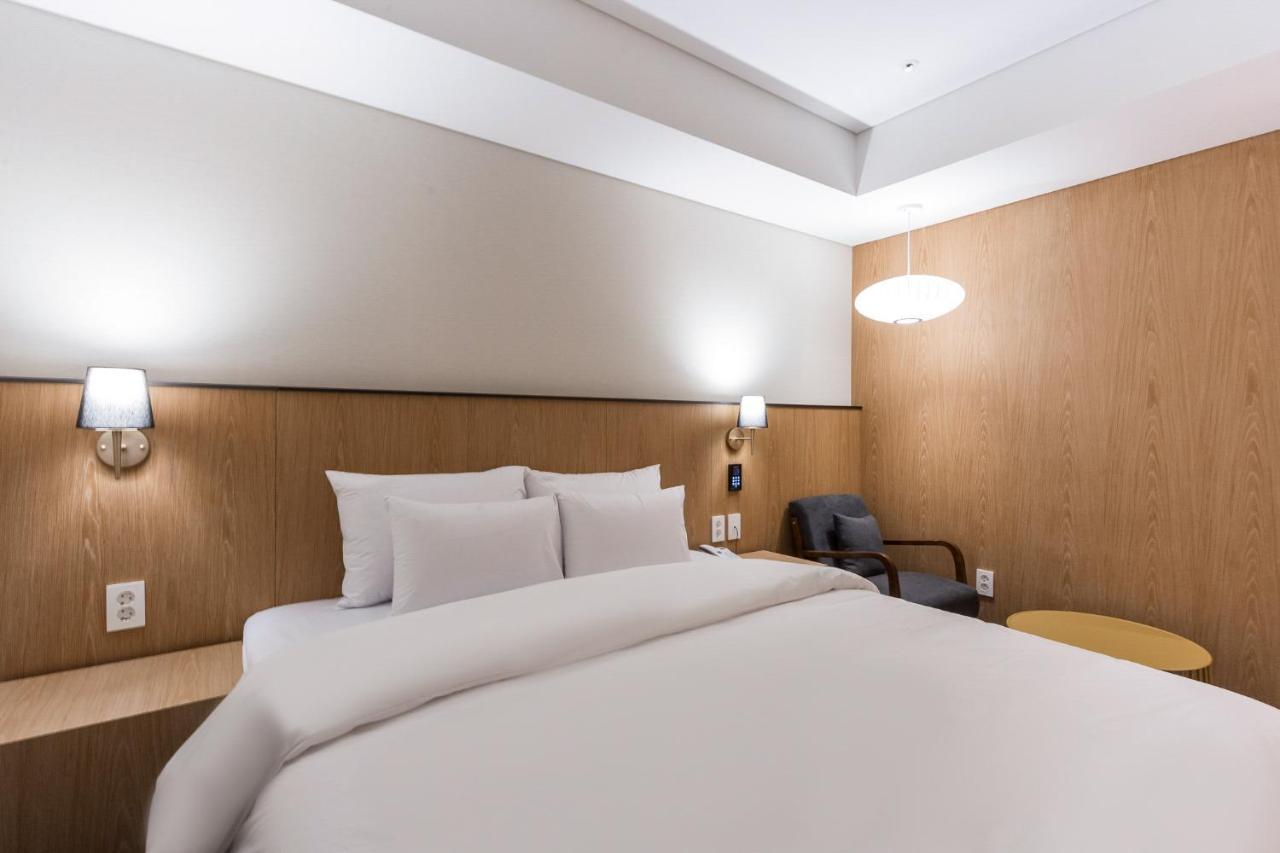 Gwangju Hound Hotel Gwangju Metropolitan City Bagian luar foto