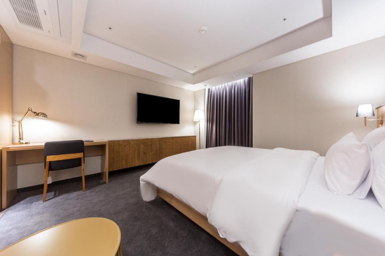 Gwangju Hound Hotel Gwangju Metropolitan City Bagian luar foto