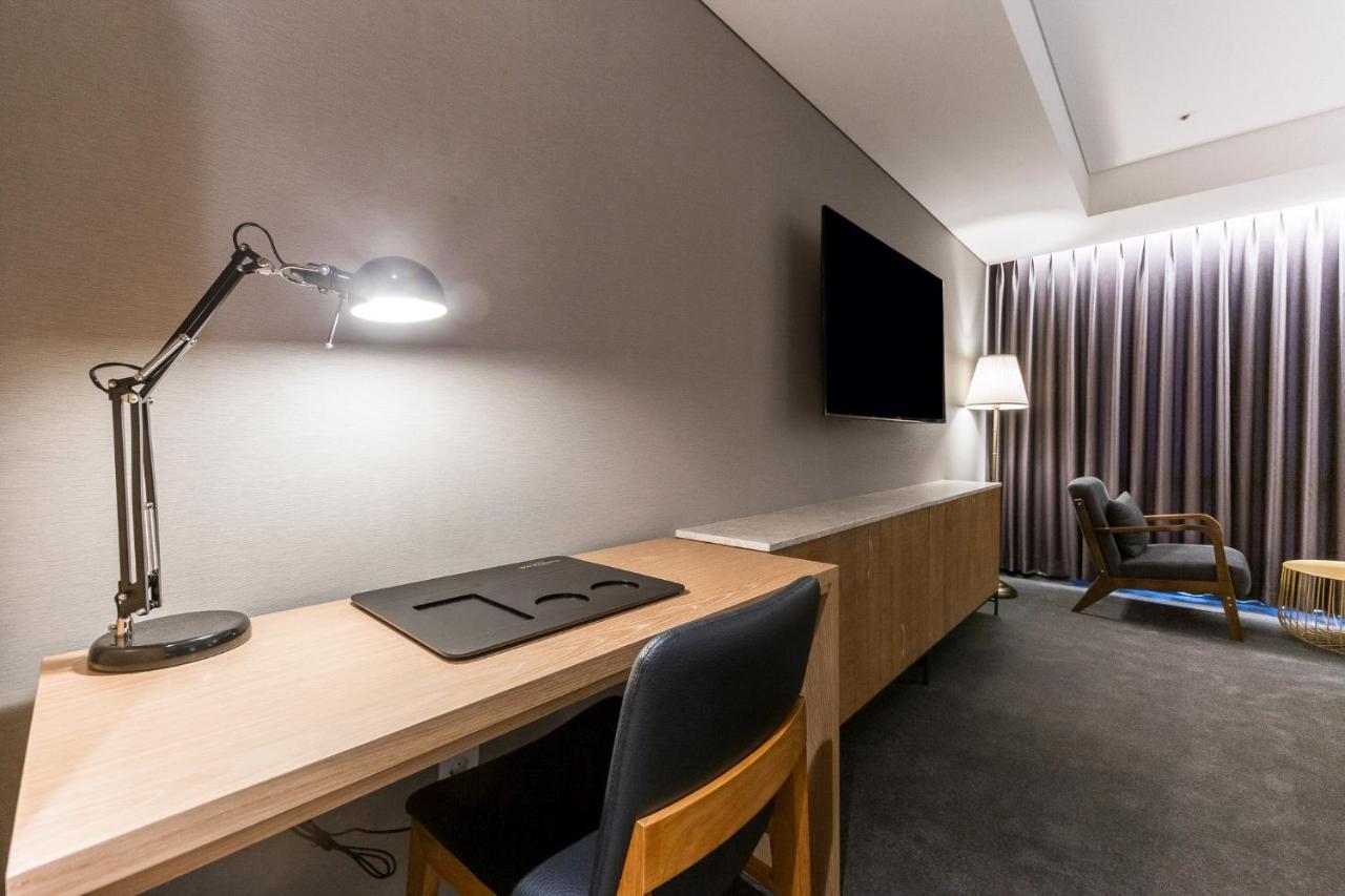 Gwangju Hound Hotel Gwangju Metropolitan City Bagian luar foto