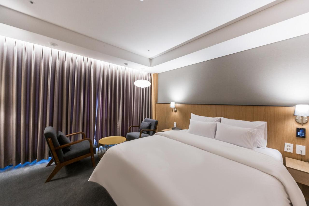 Gwangju Hound Hotel Gwangju Metropolitan City Bagian luar foto